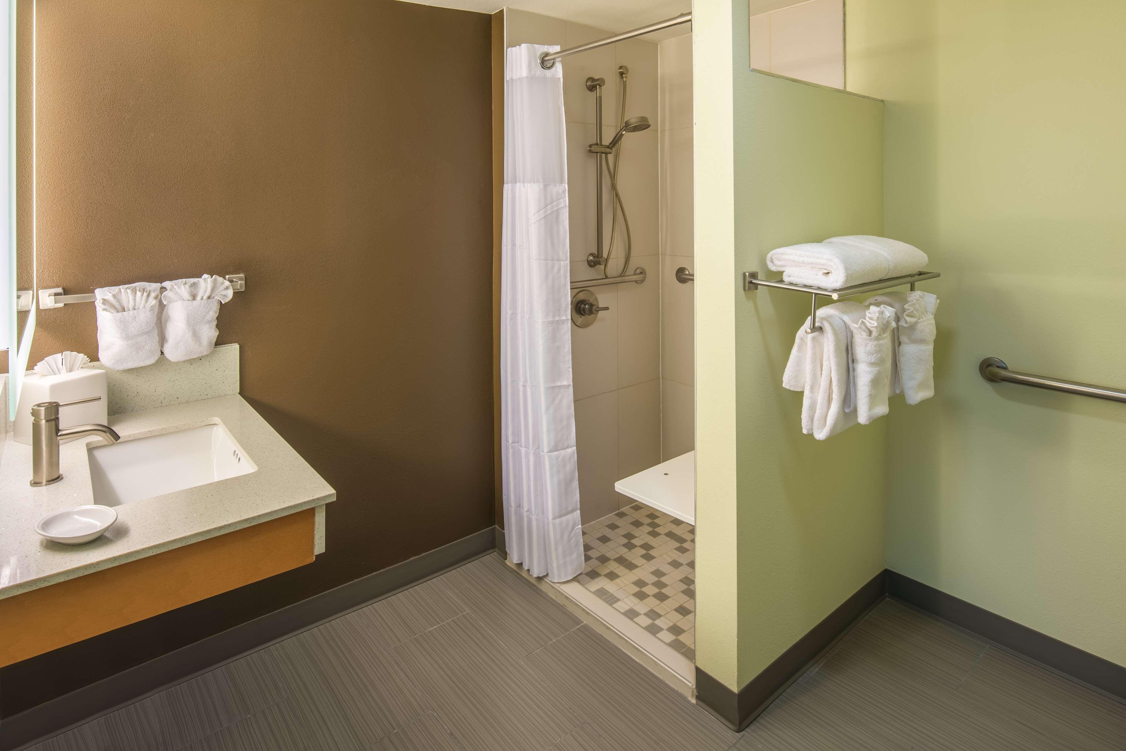 Red Lion Inn & Suites Everett - photo 24