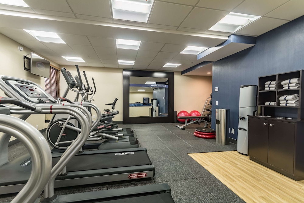 Hampton Inn Winchester University Mall Area - photo 24