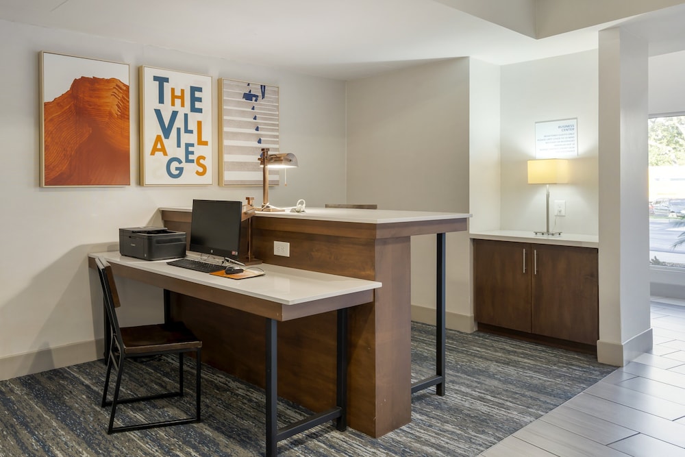 Holiday Inn Express Hotel & Suites The Villages by IHG - photo 50