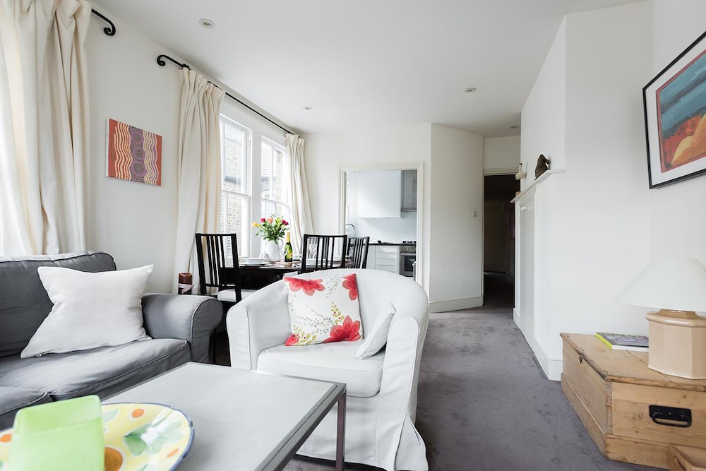 The Battersea Apartments — 4-Star Luxury Hotel in London, United Kingdom