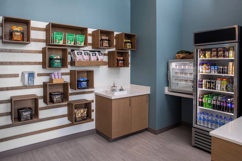 Element Tampa Midtown - photo 38
