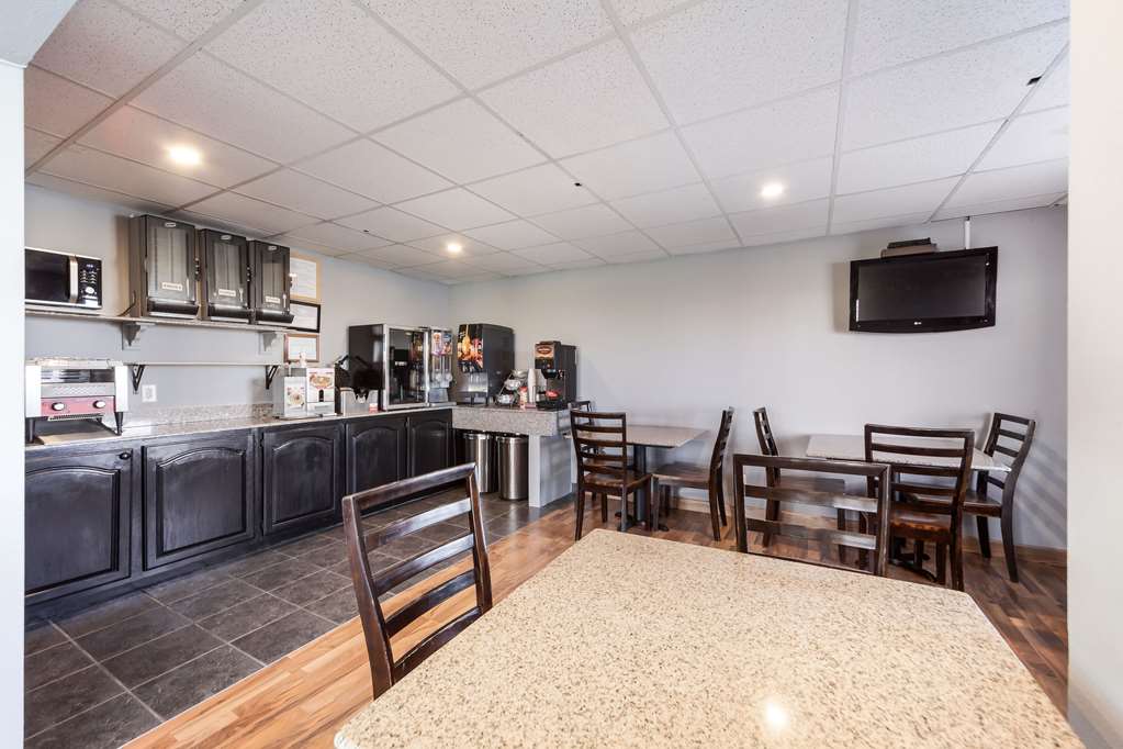 Rodeway Inn Lincoln West University Area - photo 28