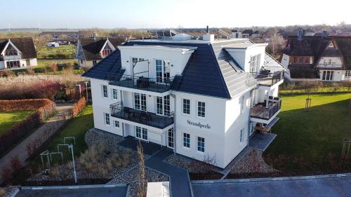 Fewo Strandleben Haus Strandperle — 4-Star Luxury Hotel in Boergerende-Rethwisch, Germany