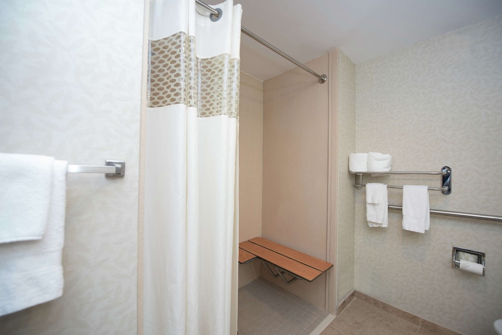 Hampton Inn Yazoo City - photo 12