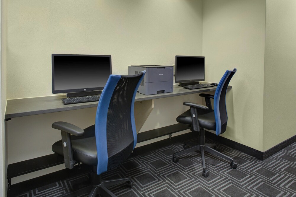 TownePlace Suites by Marriott Wichita East - photo 17