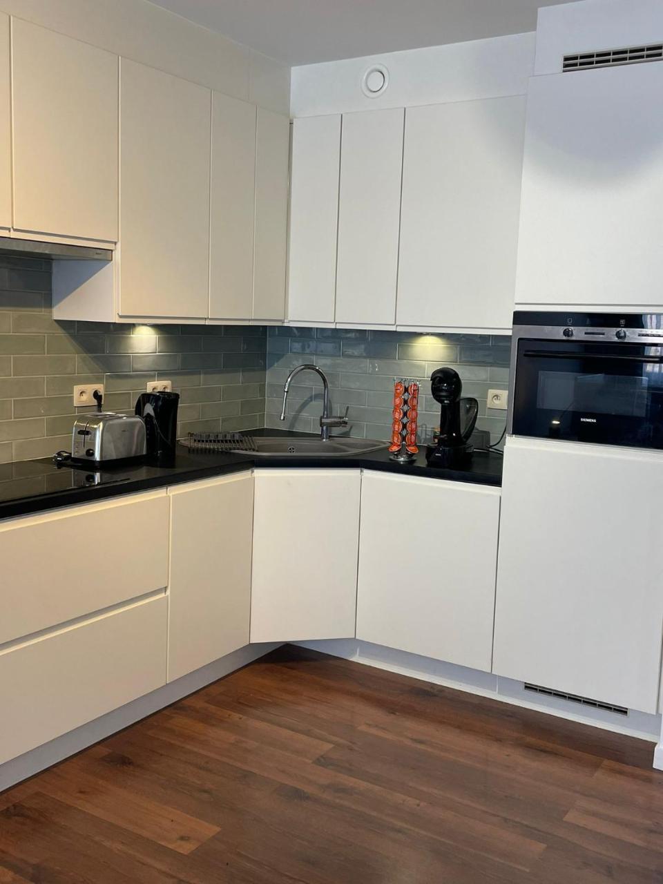 Marktplein Middelkerke — 4-Star Luxury Hotel in Middelkerke, Belgium