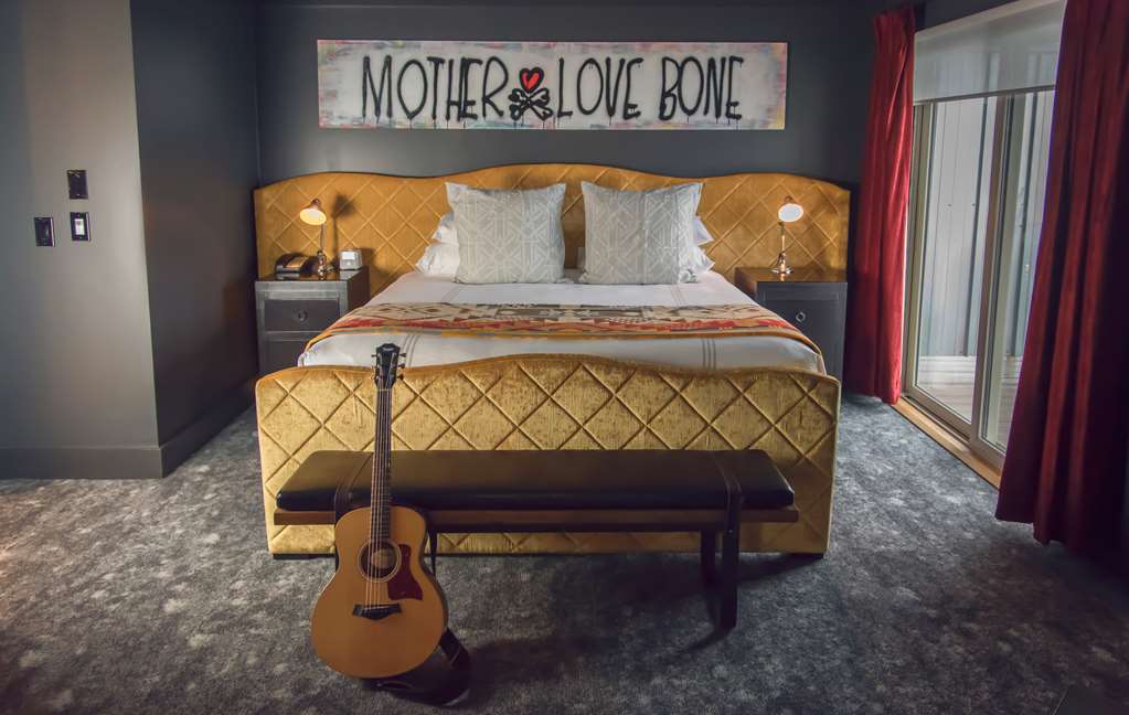 The Edgewater Hotel - photo 68