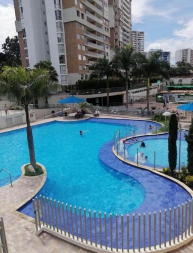 Apto anillo vial cerca Cañaveral — 4-Star Luxury Hotel in Floridablanca, Colombia