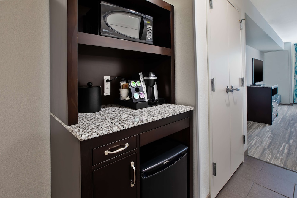 Hilton Garden Inn Benton Harbor St. Joseph - photo 18