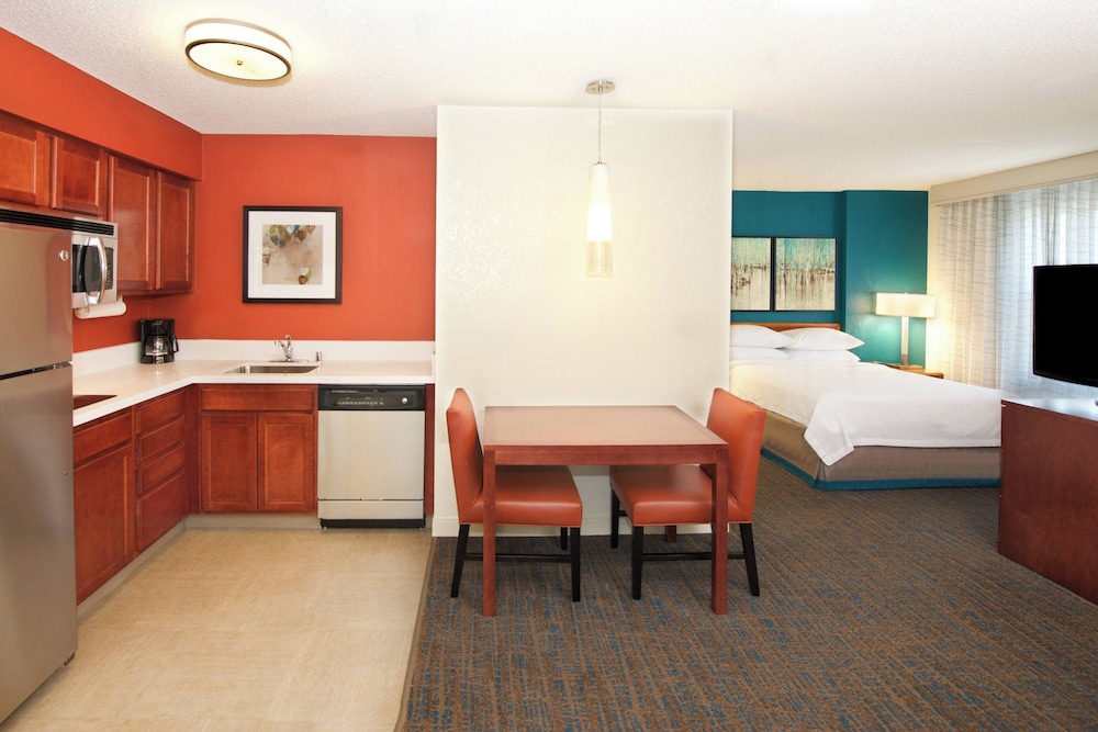 Residence Inn by Marriott Newark Silicon Valley - photo 19