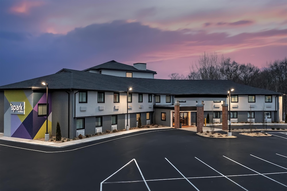 Spark by Hilton Northborough — hotel near Worcester Regional Airport