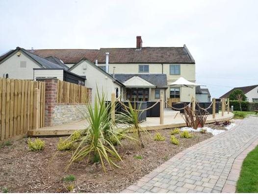The Warwick Arms - carbon neutral hotel in Bristol