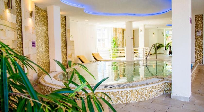 Hotel Aurora - carbon neutral hotel in Miskolc