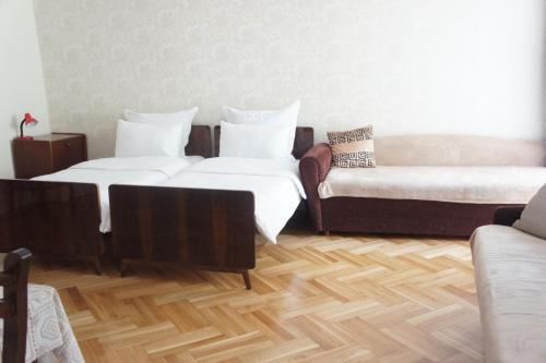 Apartment Dadiani 26