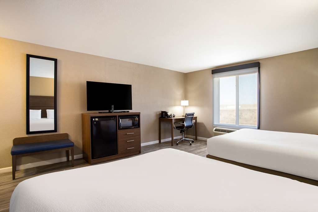 Best Western Gallup West - photo 12