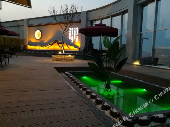 Wenjun Guli Impression Hotel in Linqiong, People's Republic of China