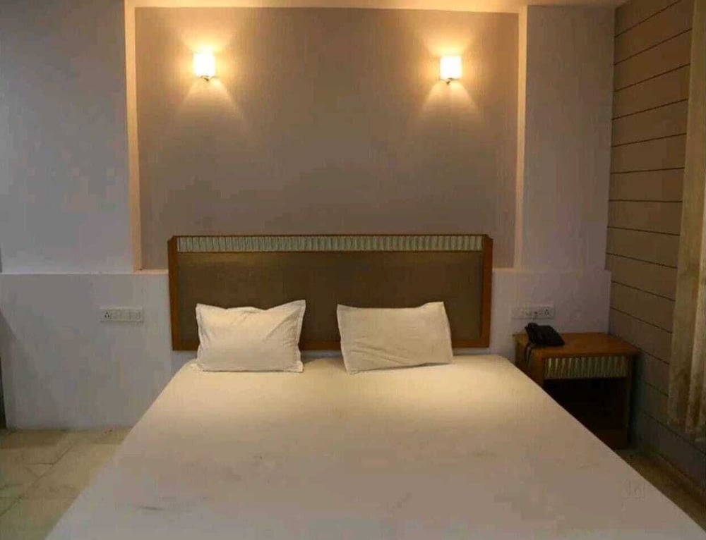 Hotel Kalki Palace in Abu Road, India