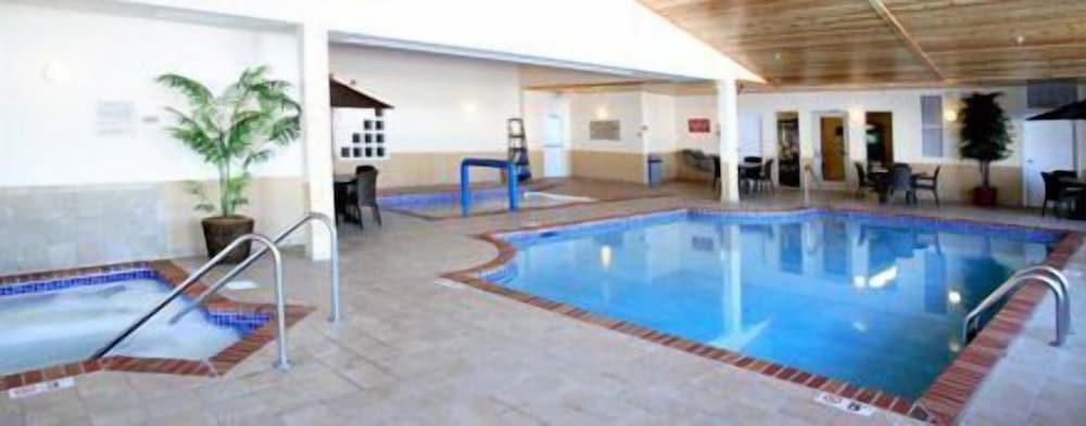 GrandStay Residential Suites Hotel - photo 23