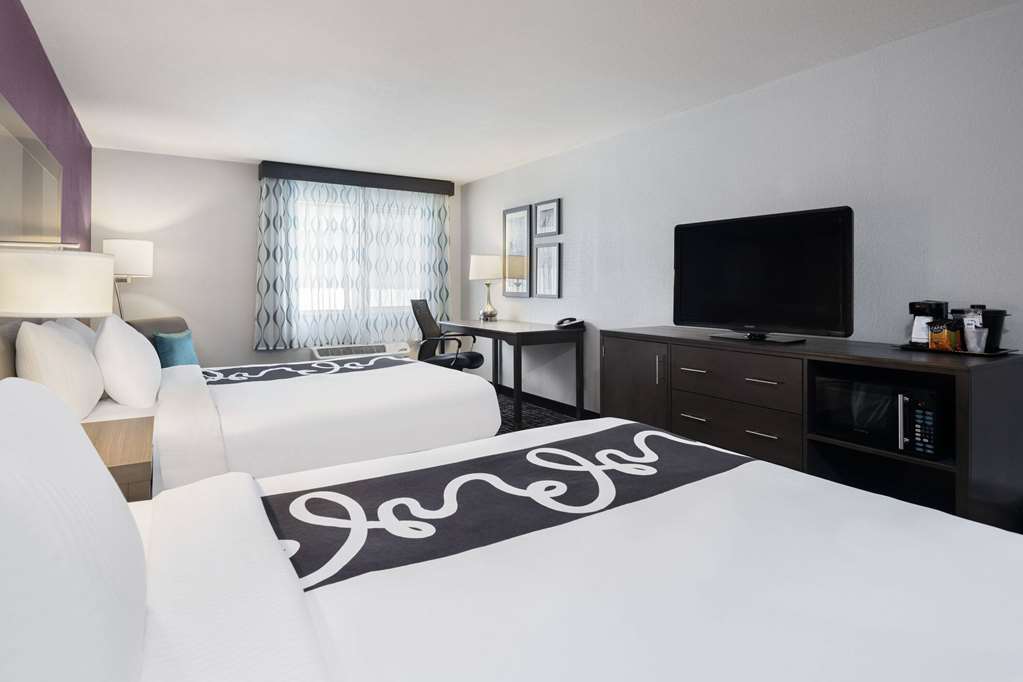 La Quinta Inn & Suites by Wyndham Pocatello - photo 11