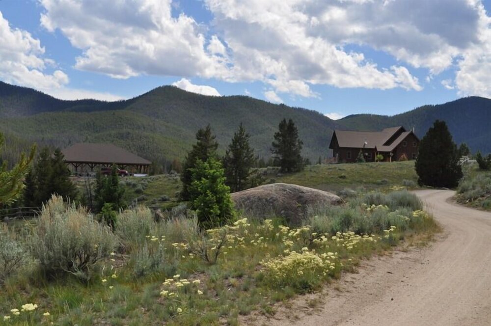 Homestake Lodge - photo 26