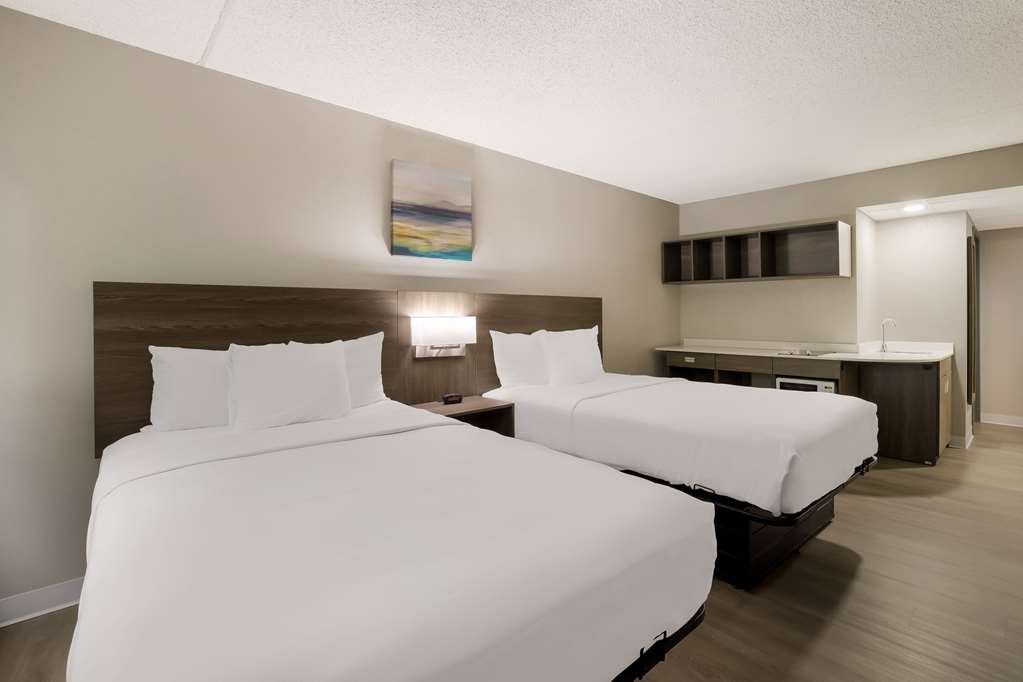 Suburban Studios Milwaukee Airport - photo 24