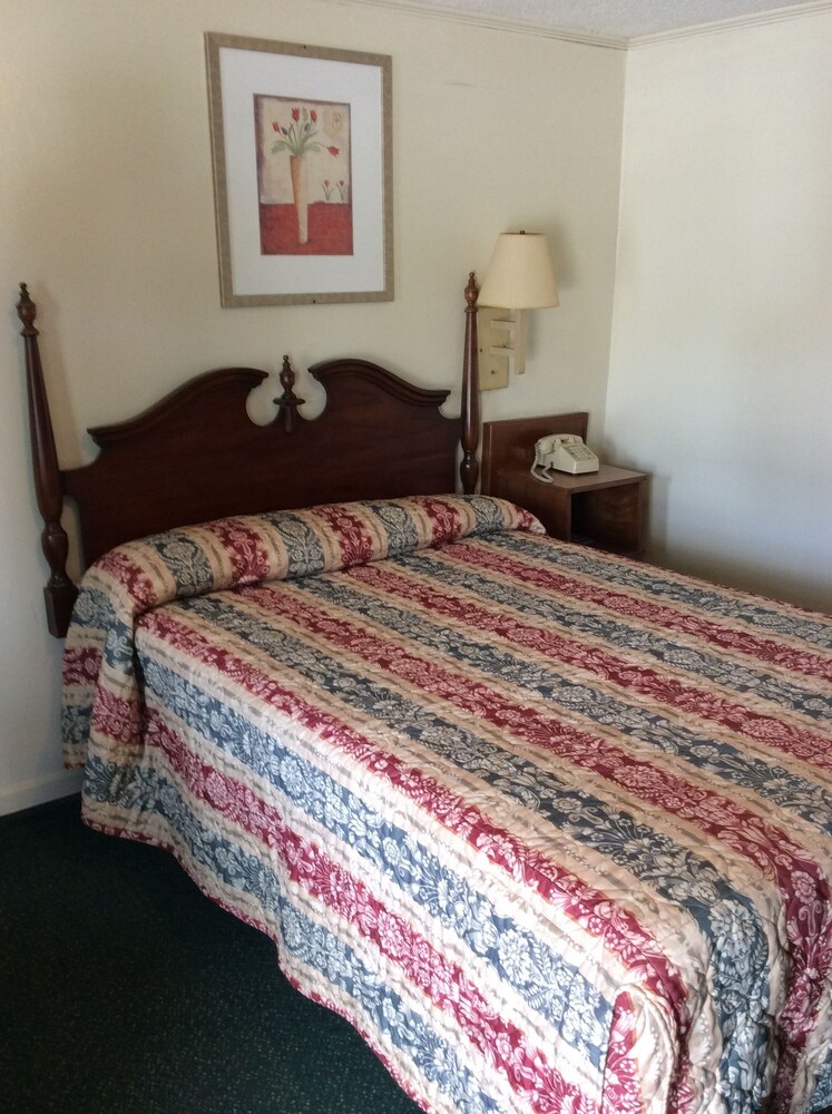 Tidewater Motel - photo 15
