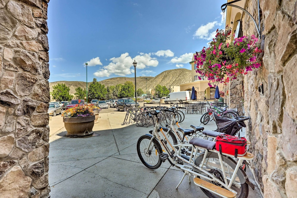 Lavish Escape 3 Mi from Beaver Creek Resort - photo 16
