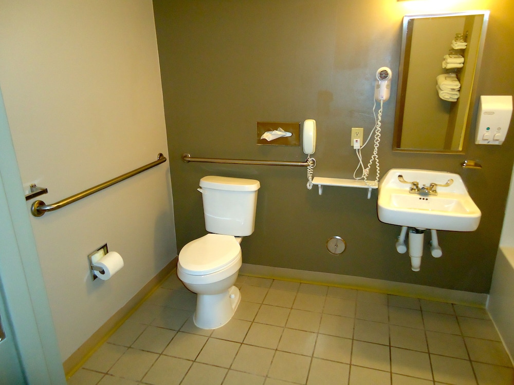 Super 8 by Wyndham Niagara Falls NY - photo 40