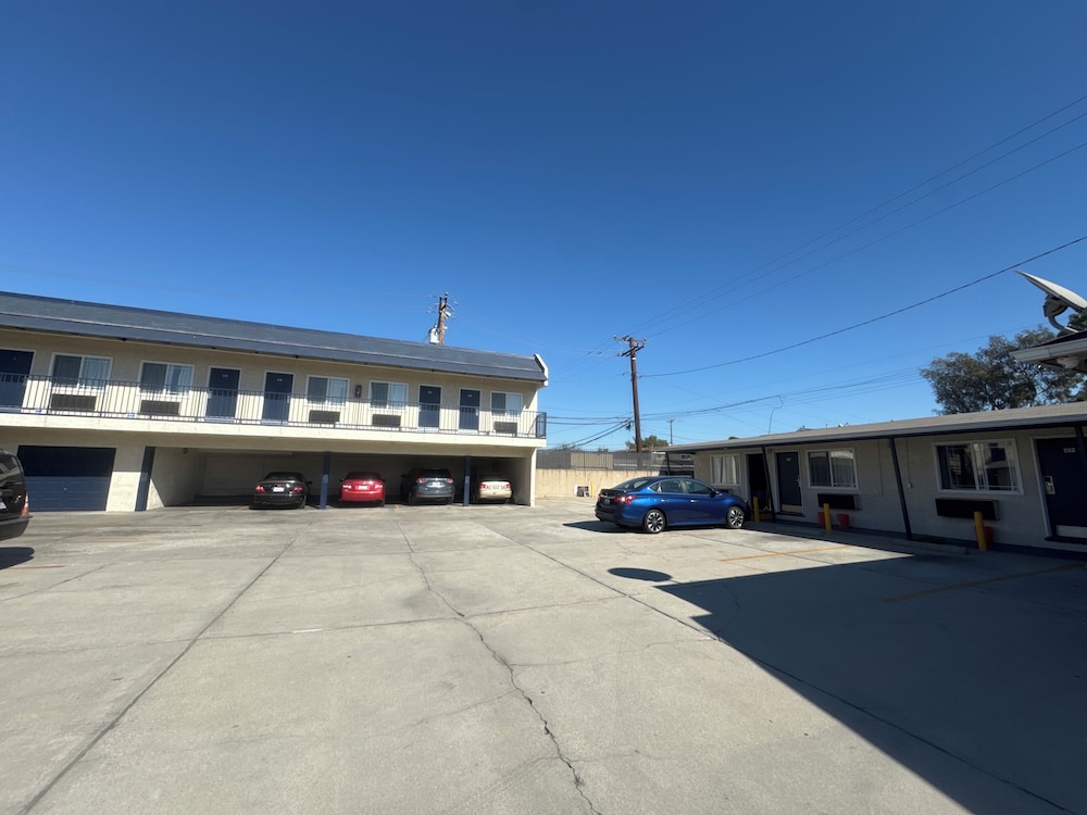 Hiland Motel - photo 31