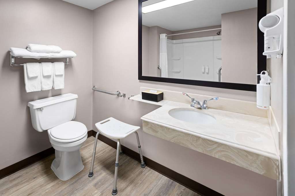 Super 8 by Wyndham Henrietta Rochester Area - photo 15