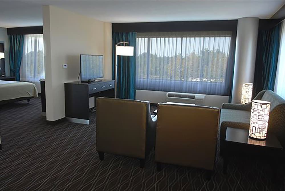Holiday Inn Express Boise University Area by IHG - photo 10