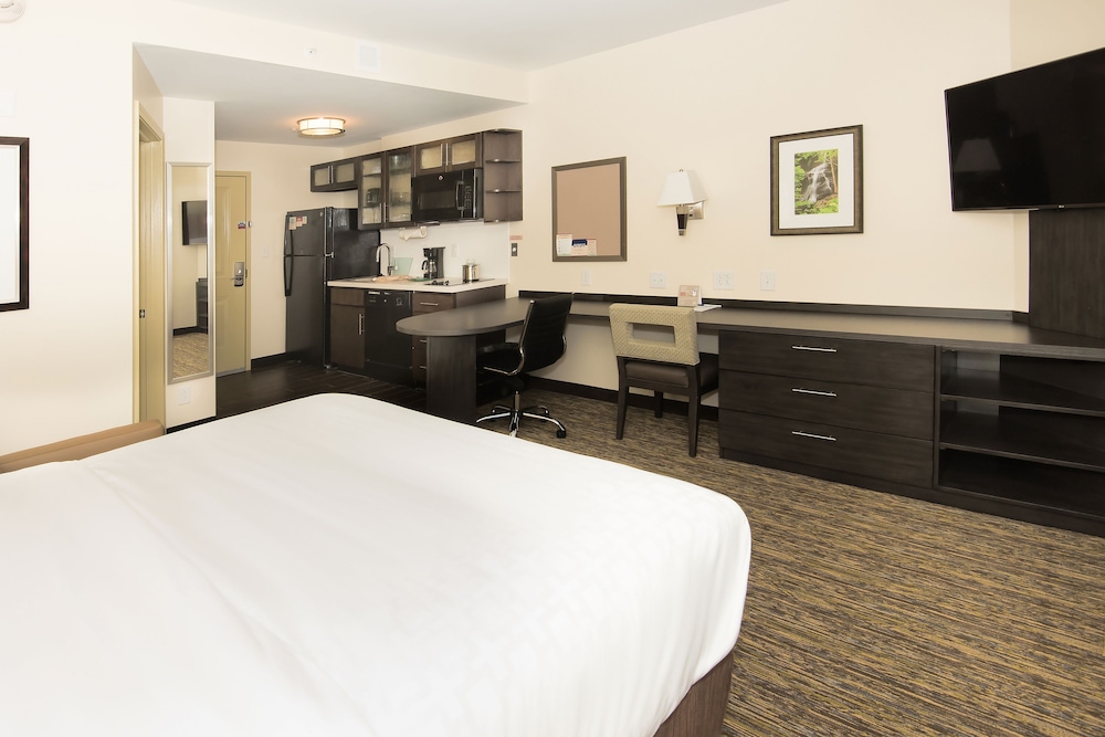 Candlewood Suites Ft Walton Bch Hurlburt Area by IHG - photo 10