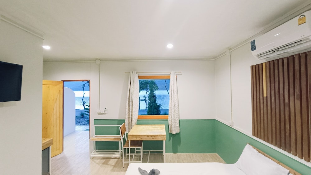 Lake Camp Resort - last minute hotel in Phipun