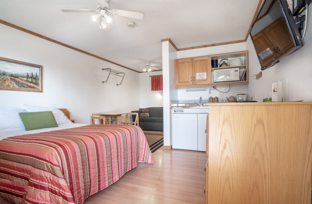 Gateway Motel — Invermere — photo 5