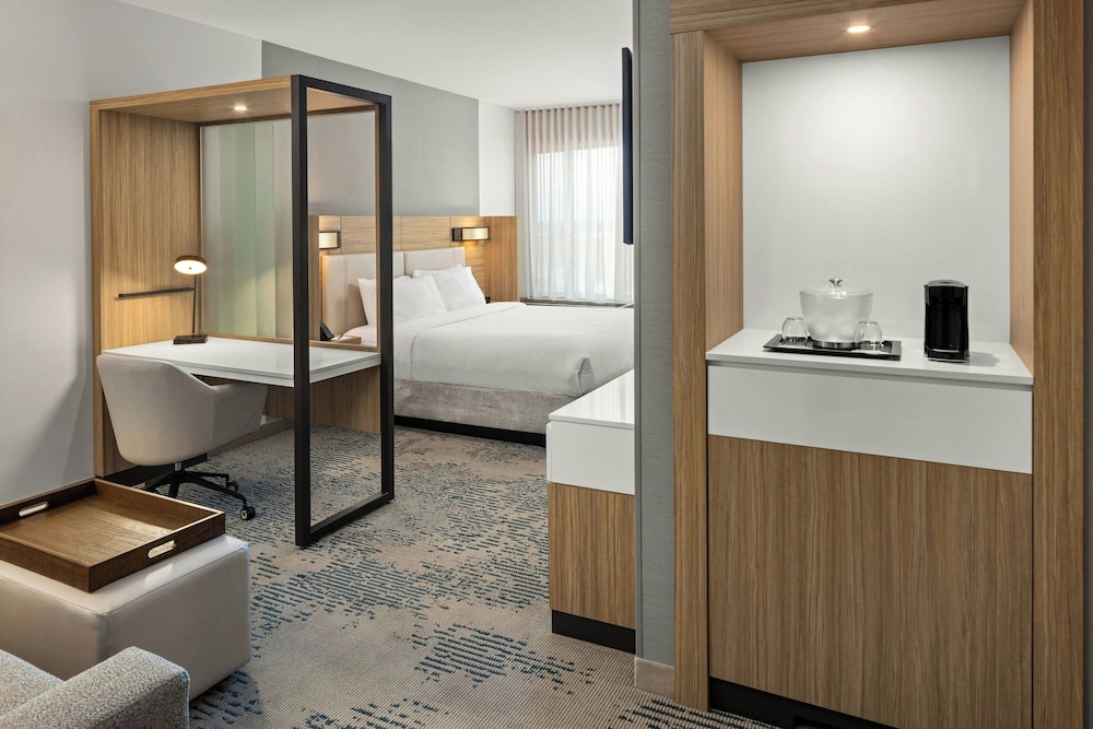Springhill Suites BY Marriott Bettendorf - photo 9