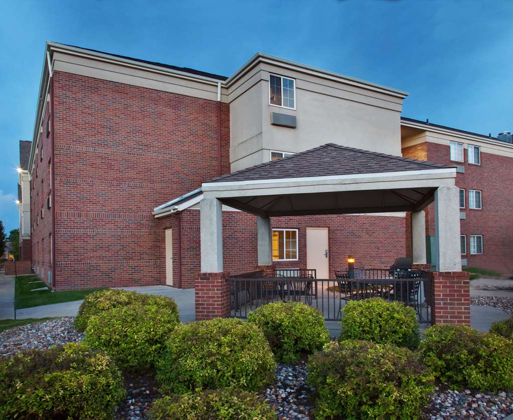 Sonesta Simply Suites Des Moines - photo 32