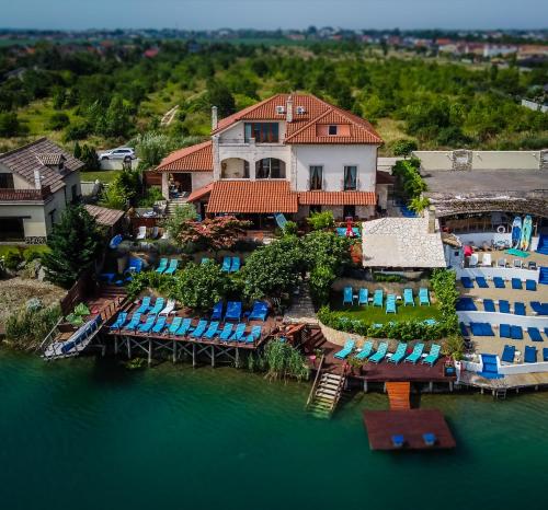 Wellness apartmány Fürst — 4-Star Luxury Hotel in Bratislava, Slovakia