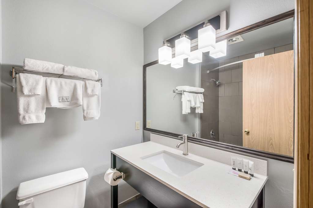 Red Lion Inn & Suites Sequim - photo 8