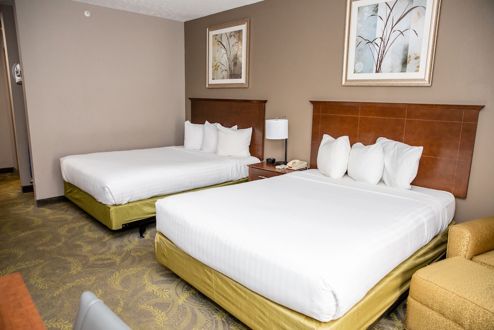 Carpenter Street Hotel - photo 5