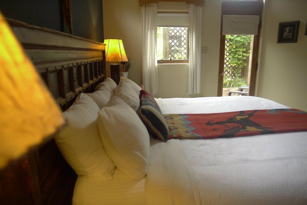 The Abiquiu Inn - photo 10