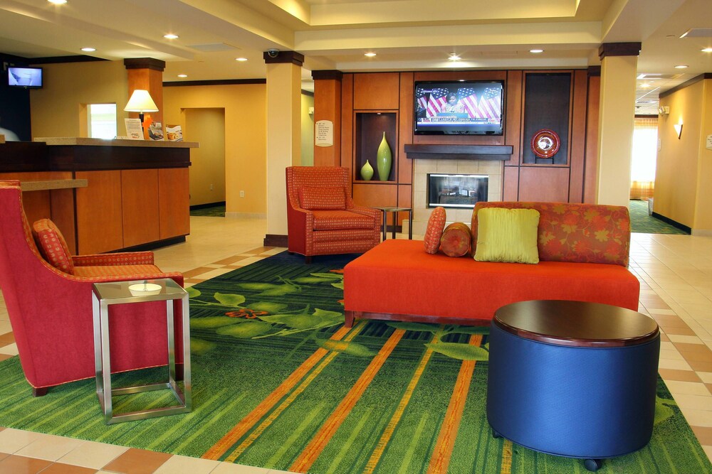 Fairfield Inn and Suites by Marriott Marion - photo 12