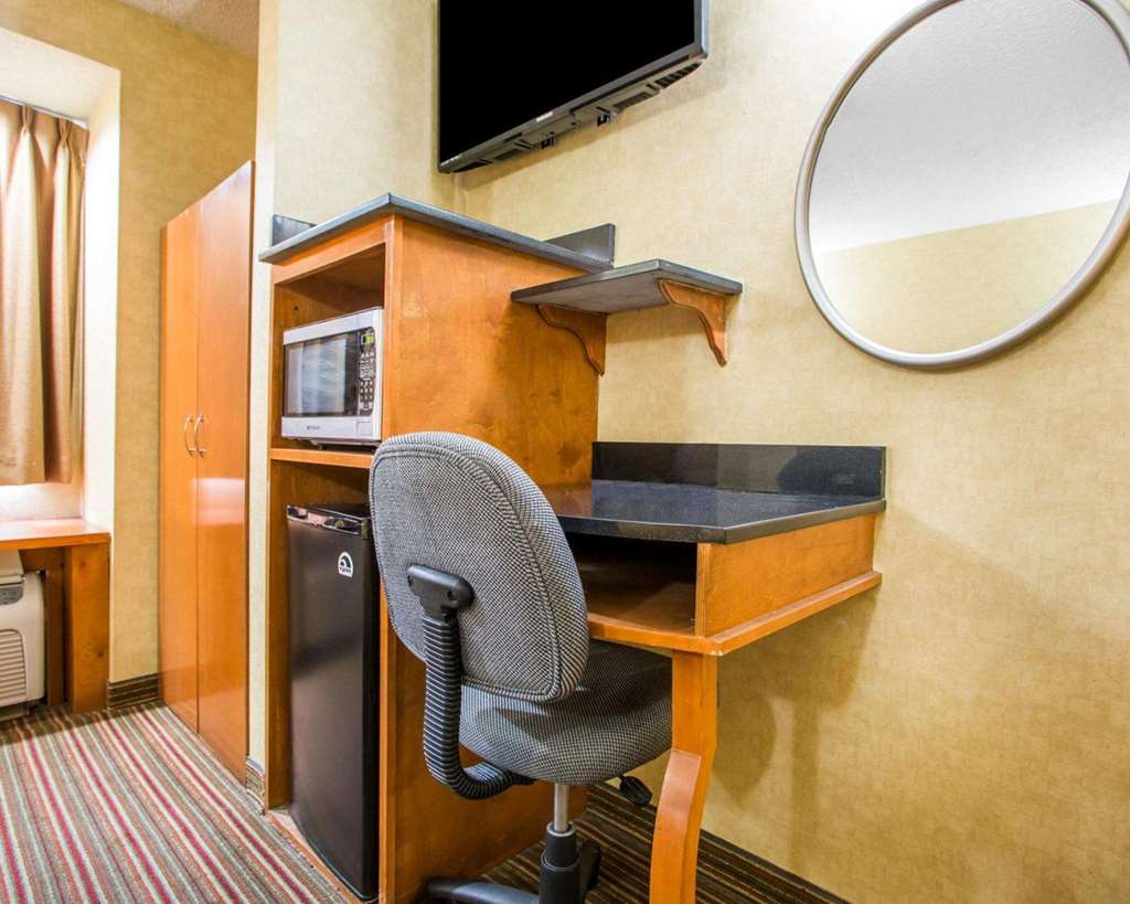 Quality Inn & Suites North Polaris - photo 13