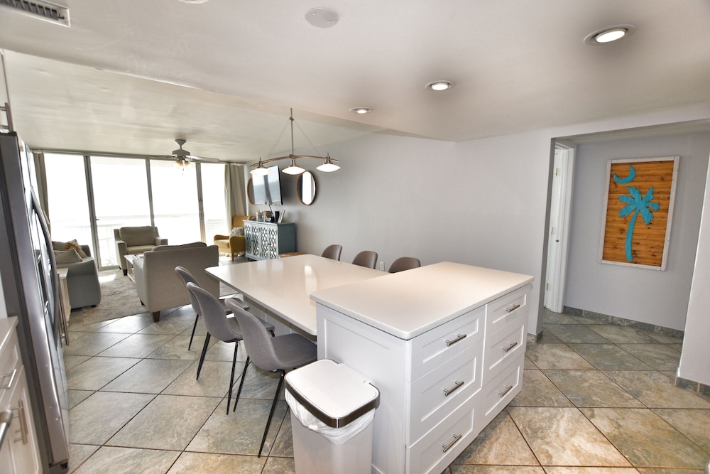 0212 Waters Edge Resort 3 Bedroom Condo by RedAwning - photo 13