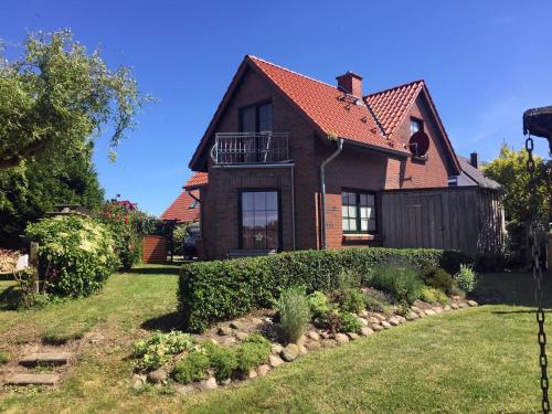 Hus an Diek — hotel in Kirchdorf