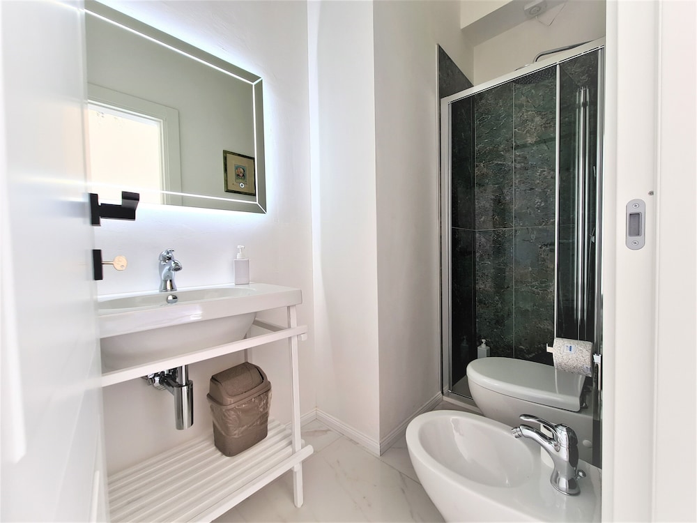 Allegra Viareggio Appartamento & Affittacamere Guest house — 4-Star Luxury Hotel in Viareggio, Italy