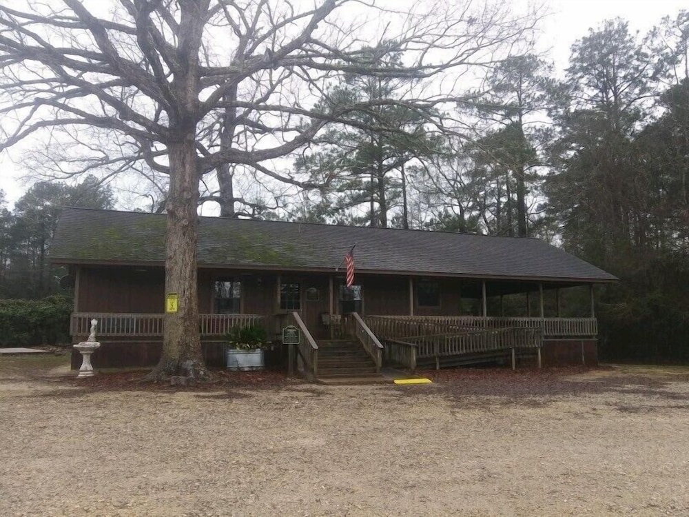 Whispering Creek Lodging & RV Resort - photo 46