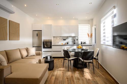 Montre Fine Living in Agios Nikolaos, Greece