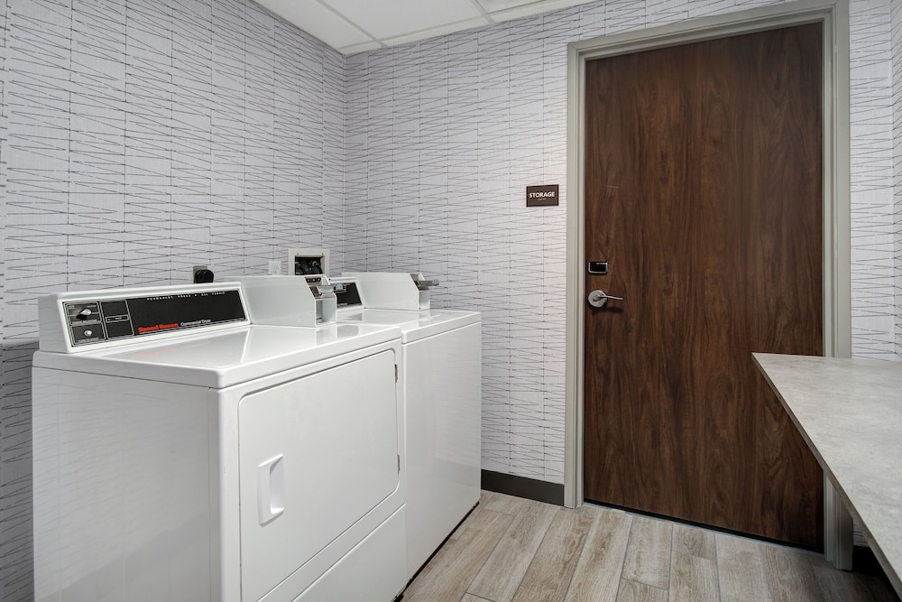 Hampton Inn & Suites Dayton Vandalia - photo 84