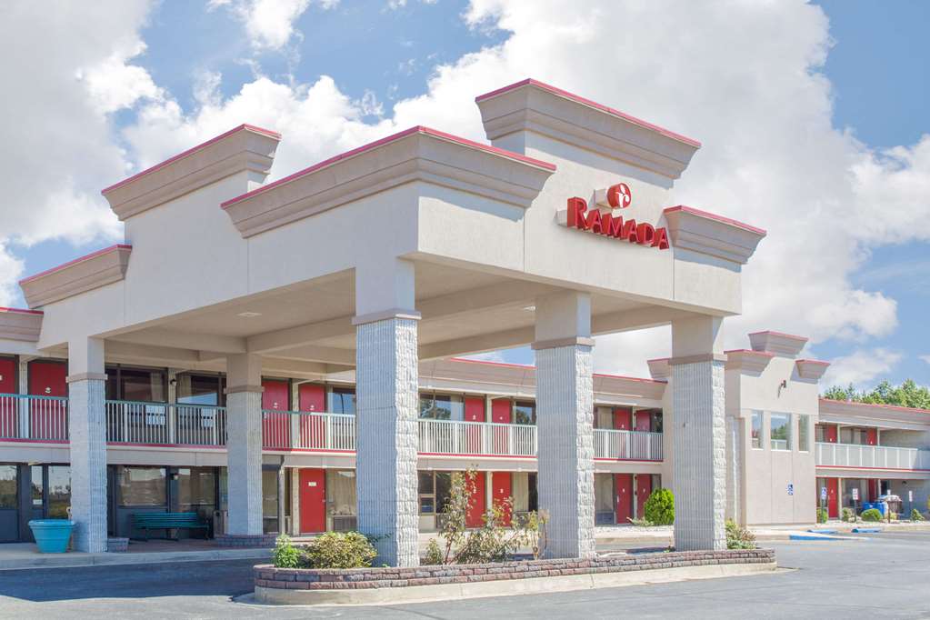 Ramada Hotel & Conference Center by Wyndham Edgewood - photo 3