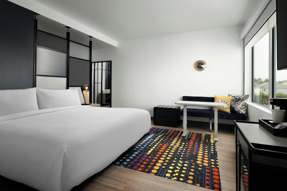 Aloft Henderson - photo 7